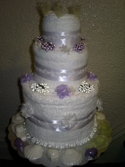   Wedding Towel Cakes on Luvseals  Towel Cake Set