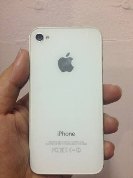 Có một em ip4 trắng 32g quốc tế cần bán !!!