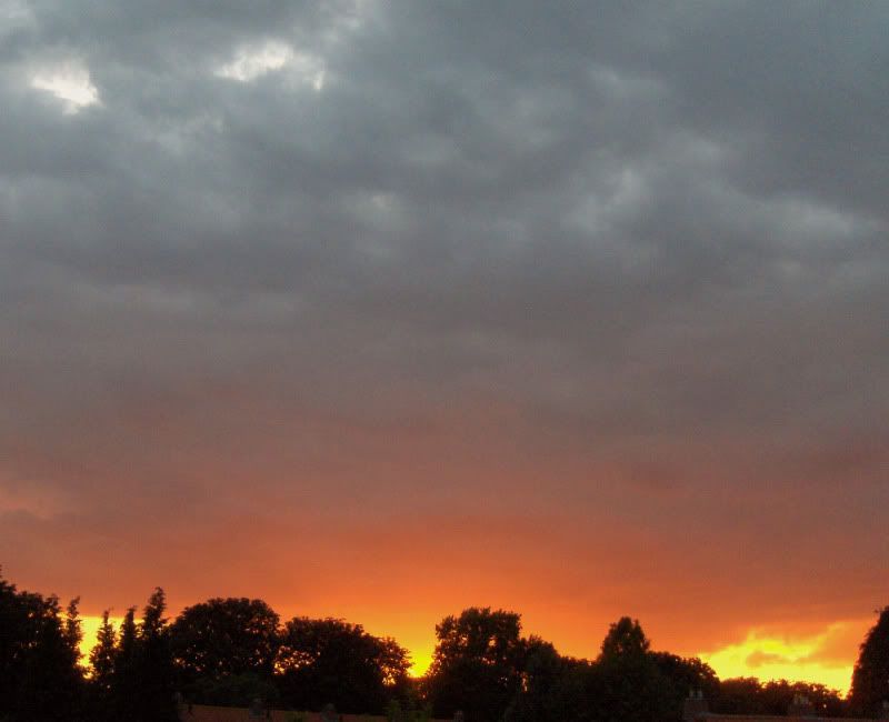 lucht080611.jpg
