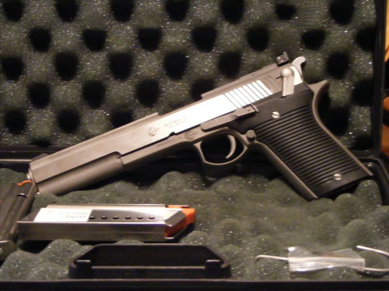 2008_1005Guns0010.jpg