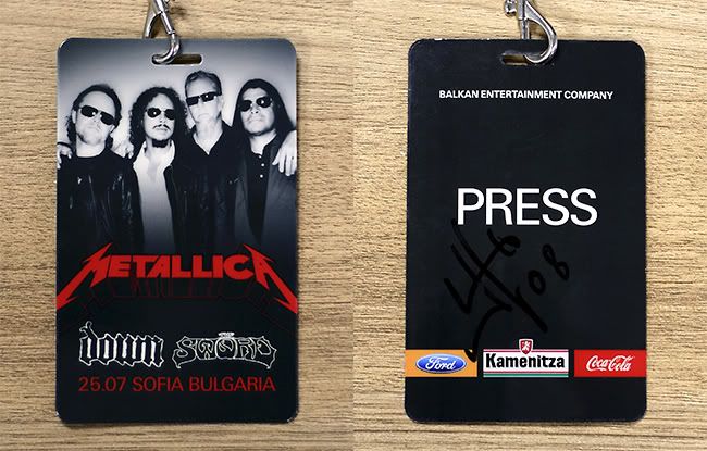 Press Pass Signed By Hetfield