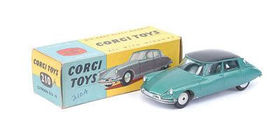 corgi citroen ds 19