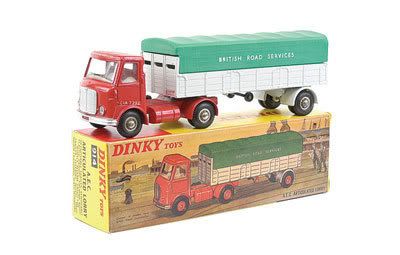 dinky toys aec articulated lorry