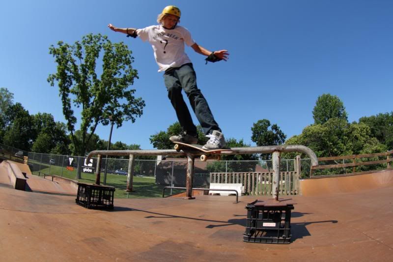 IMAGE: http://i124.photobucket.com/albums/p38/Almostapsp/IMG_3354good.jpg