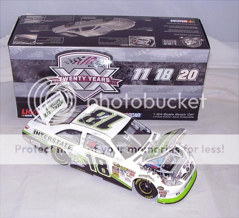 24 ACTION 2011 #18 INTERSTATE BATTERIES TOYOTA CAMRY KYLE BUSCH NIB 