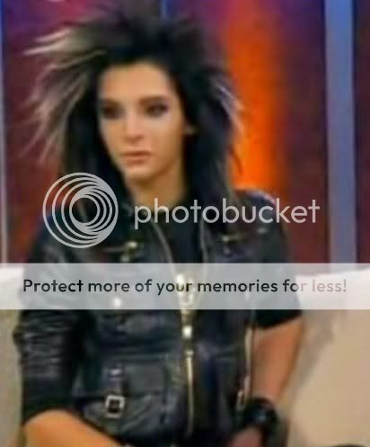 http://i124.photobucket.com/albums/p38/NickyFerrum4/Bill/6843.jpg